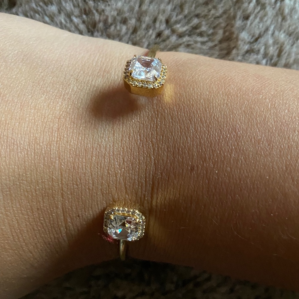Henri Bendel bracelet